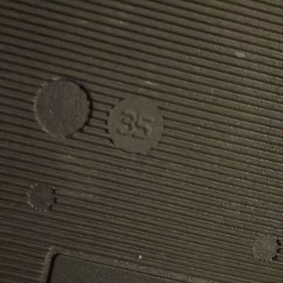 Emporio Armani flip flops - Picture 3 of 4